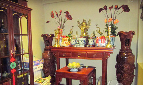 Bài cúng khi lau dọn bàn thờ  Văn khấn trước khi lau dọn bàn thờ