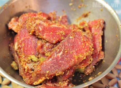 Sử dụng chảo chống dính để làm món thịt bò khô hoàn hảo Sử dụng chảo chống dính để làm món thịt bò khô hoàn hảo