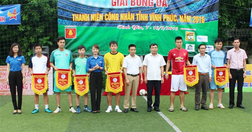 Bài phát biểu khai mạc giải bóng đá