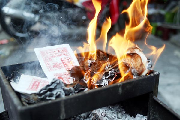 Hóa vàng và những quy tắc bắt buộc khi hóa vàng