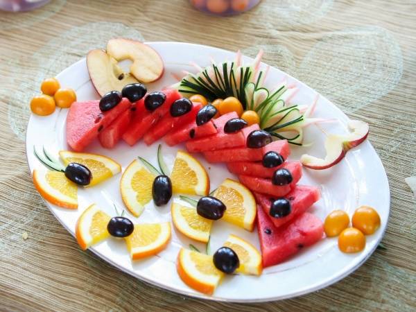 Trang trí đĩa trái cây đẹp