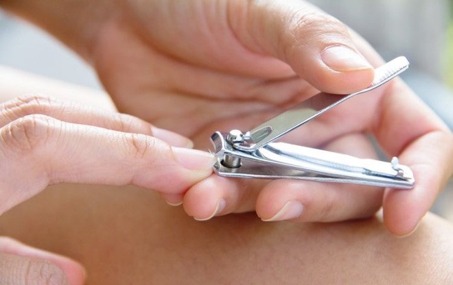 Mùng 1 có kiêng cắt móng tay