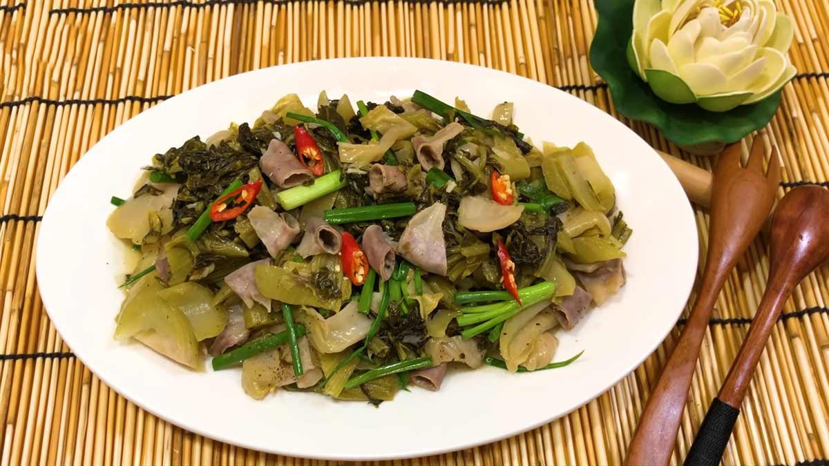 Hướng dẫn cách làm món lòng xào dưa ngon tuyệt