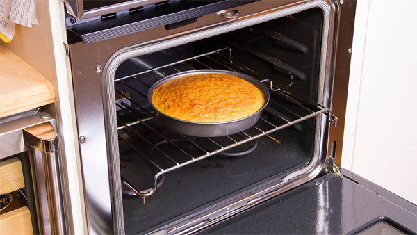 Nướng bánh có nên bật quạt đối lưu không