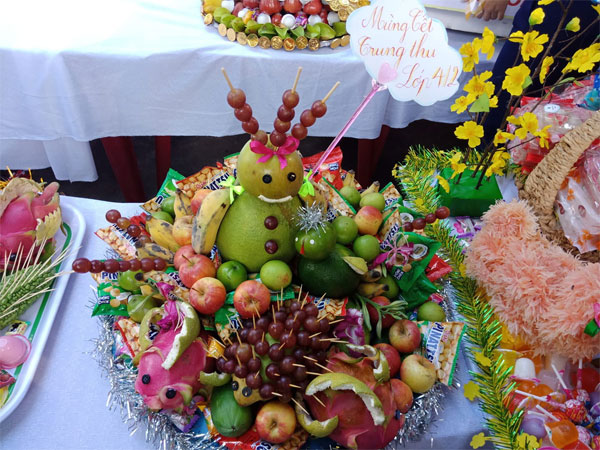 Mâm cỗ Trung Thu cho học sinh đơn giản