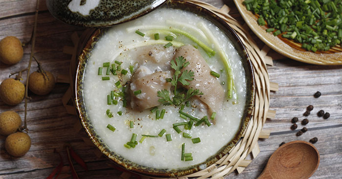 Cháo chân giò heo
