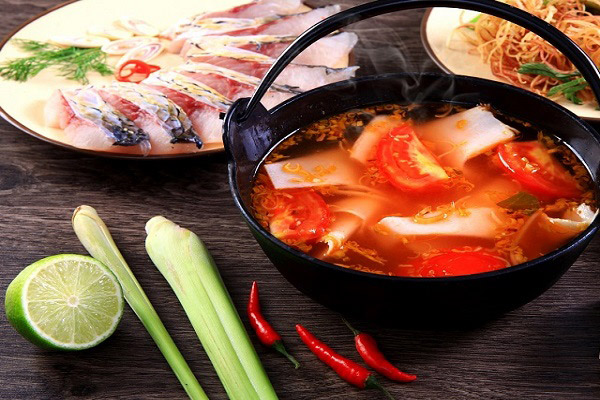 Cách nấu lẩu cá trắm măng chua