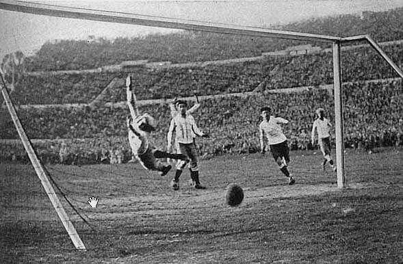 Kỳ World Cup đầu tiên năm 1930