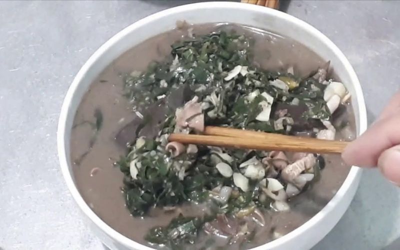 Cách nấu canh lá đắng lòng lợn