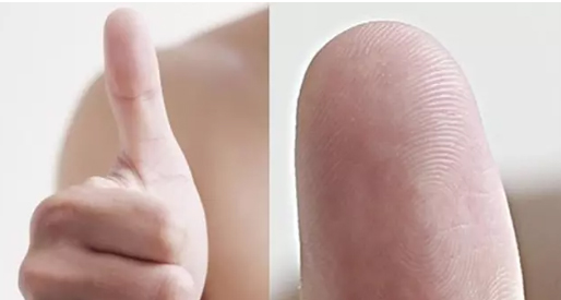 Người không có hoa tay giàu hay nghèo?