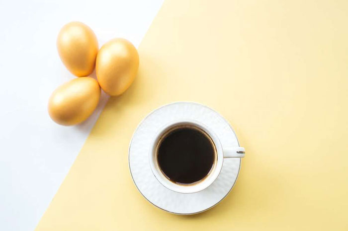 Cách nhuộm tóc bằng cà phê và trứng gà