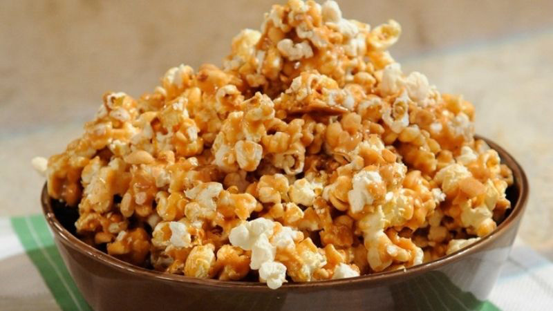 Thành phẩm món bắp rang bơ chiên từ nồi chiên không dầu