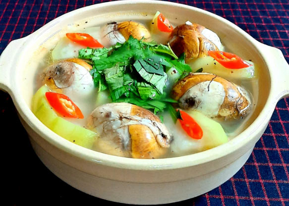 Thành phẩm món trứng lộn om bầu