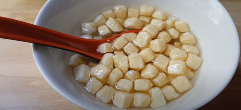 Làm nước đường ngâm thạch phô mai