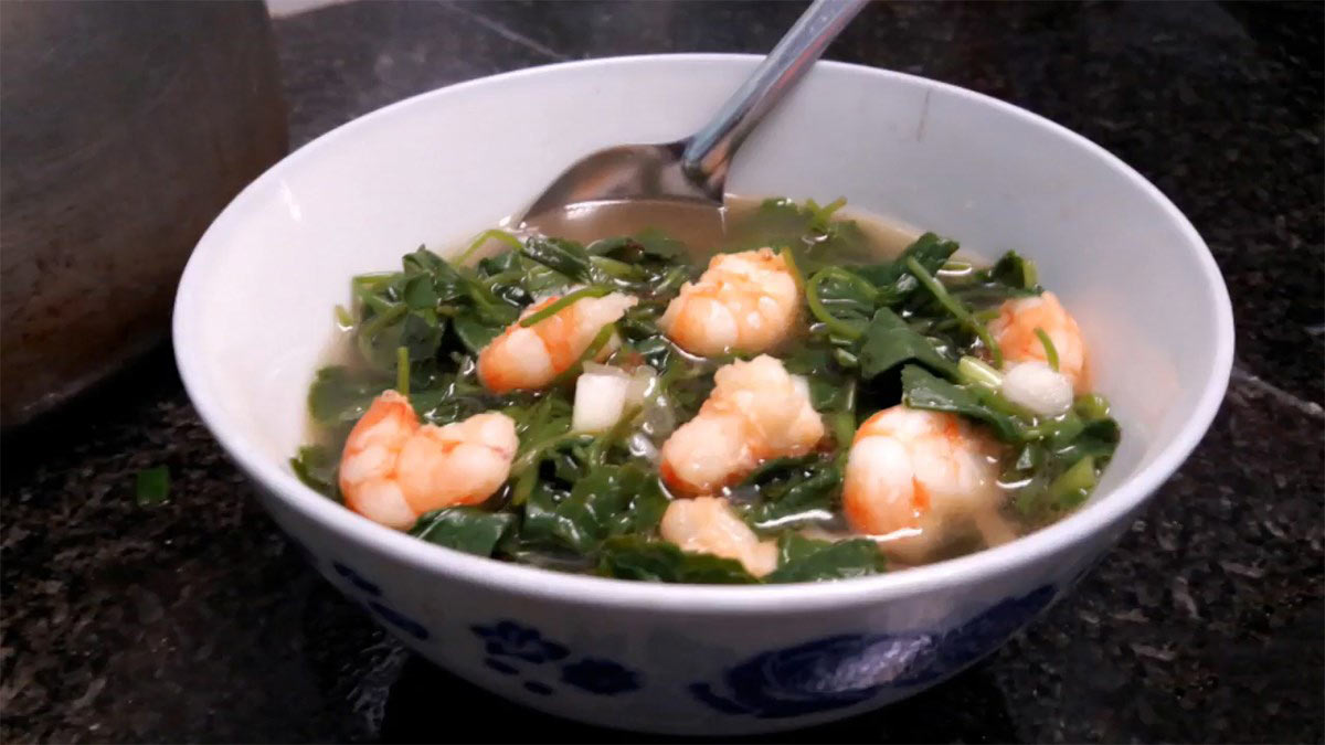 Thành phẩm món canh rau má tôm