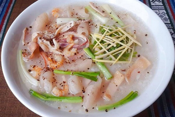 Thành phẩm món cháo mực tươi
