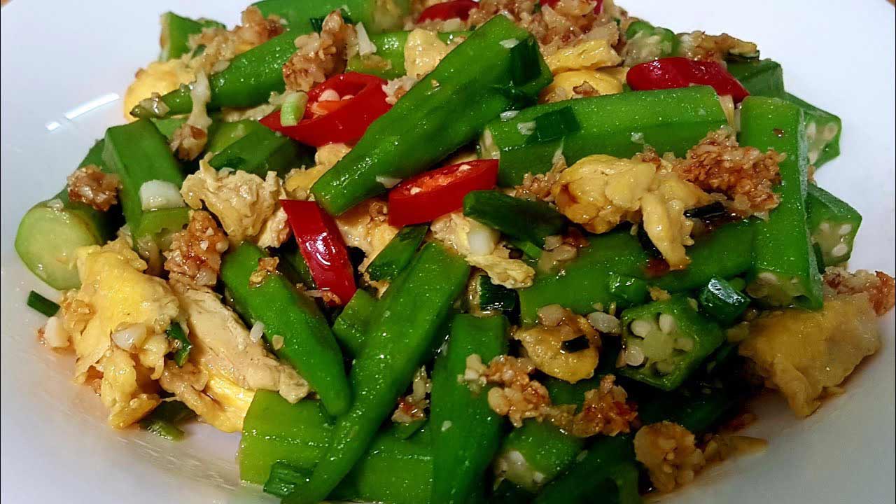 Thành phẩm món đậu bắp xào trứng