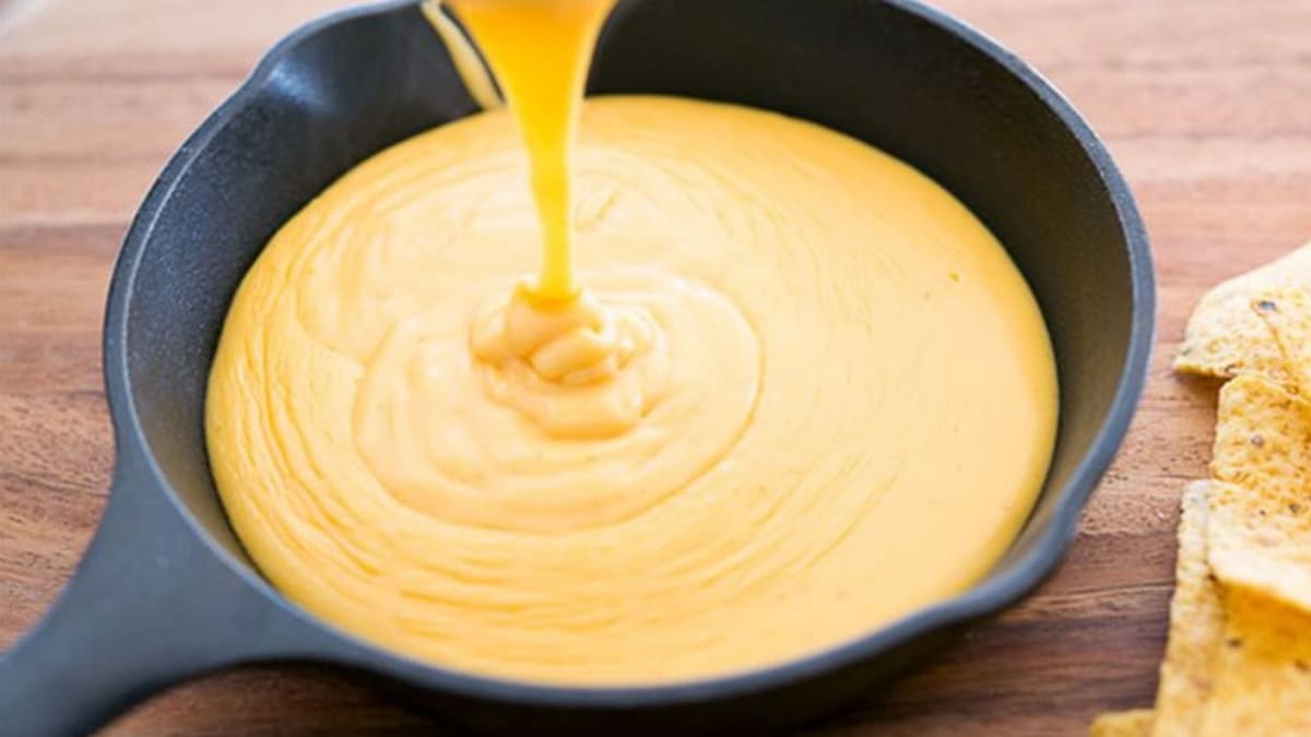 Cách làm sốt trứng muối chấm bánh mì