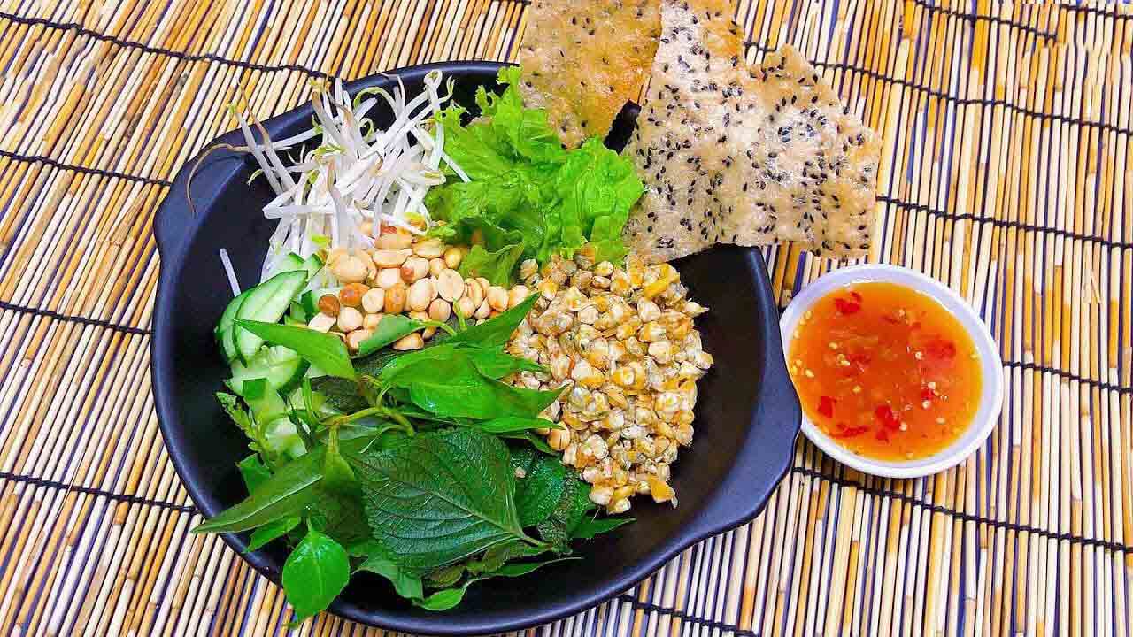 Thành phẩm món bún hến xứ Huế