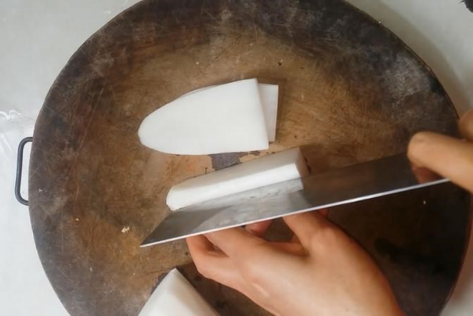 Sơ chế các nguyên liệu phụ