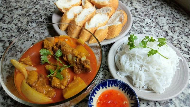 Thành phẩm món cà ri sườn heo nước cốt dừa