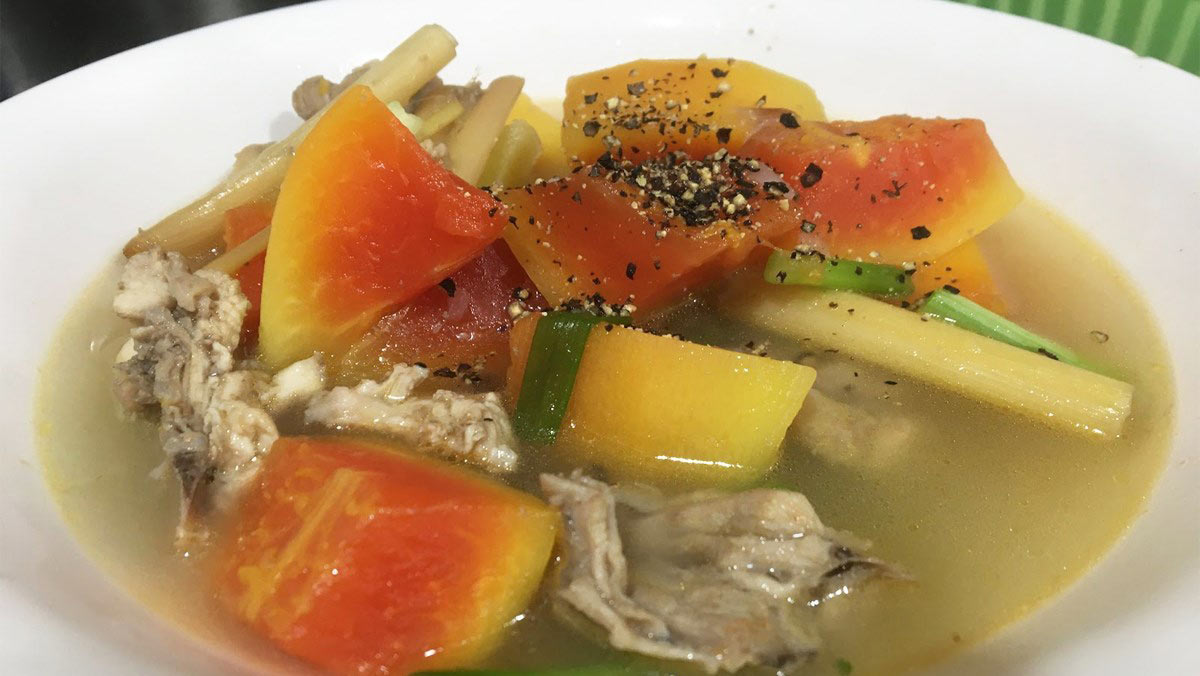 Thành phẩm món gà hầm đu đủ sả