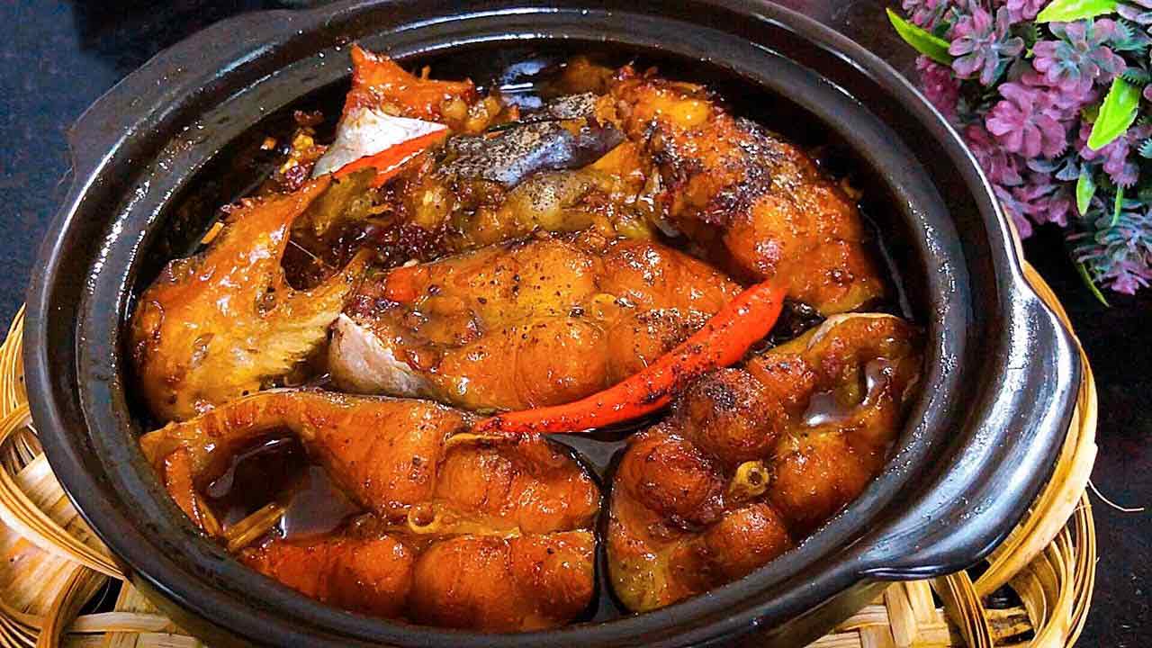 Thành phẩm món cá kho riềng sả