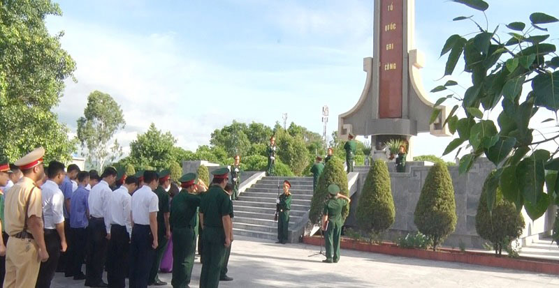 Bài viếng nghĩa trang liệt sỹ hay nhất