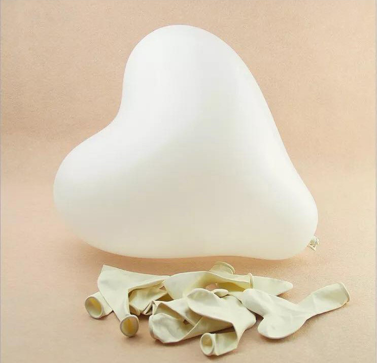 Trái tim màu trắng