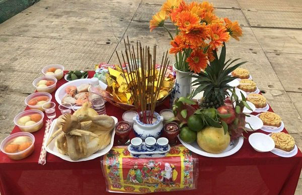 Mâm hoa quả cúng khi làm nhà