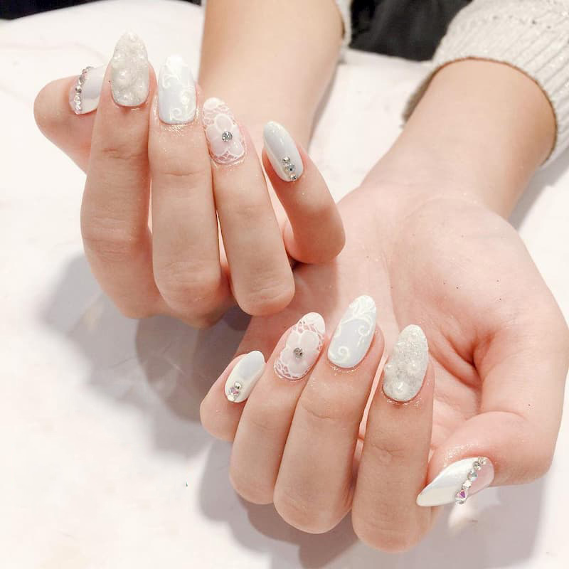 Nail cô dâu đẹp màu trắng
