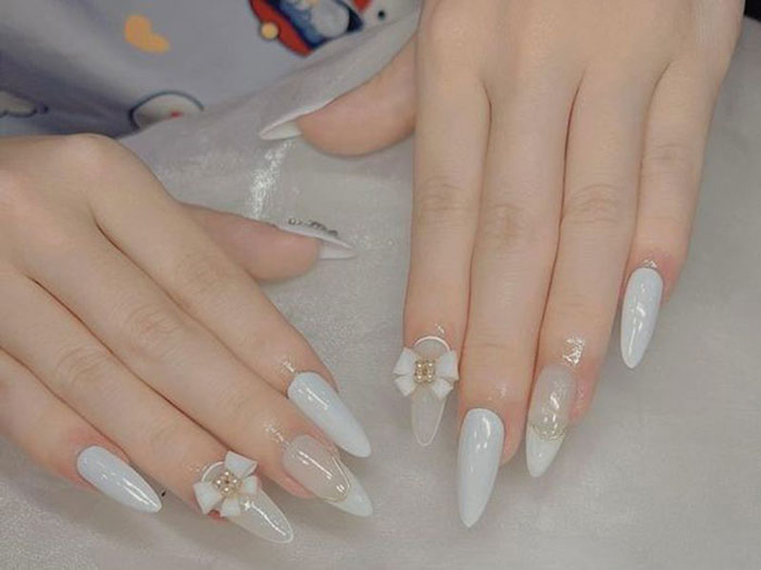 Nail cô dâu đẹp màu trắng