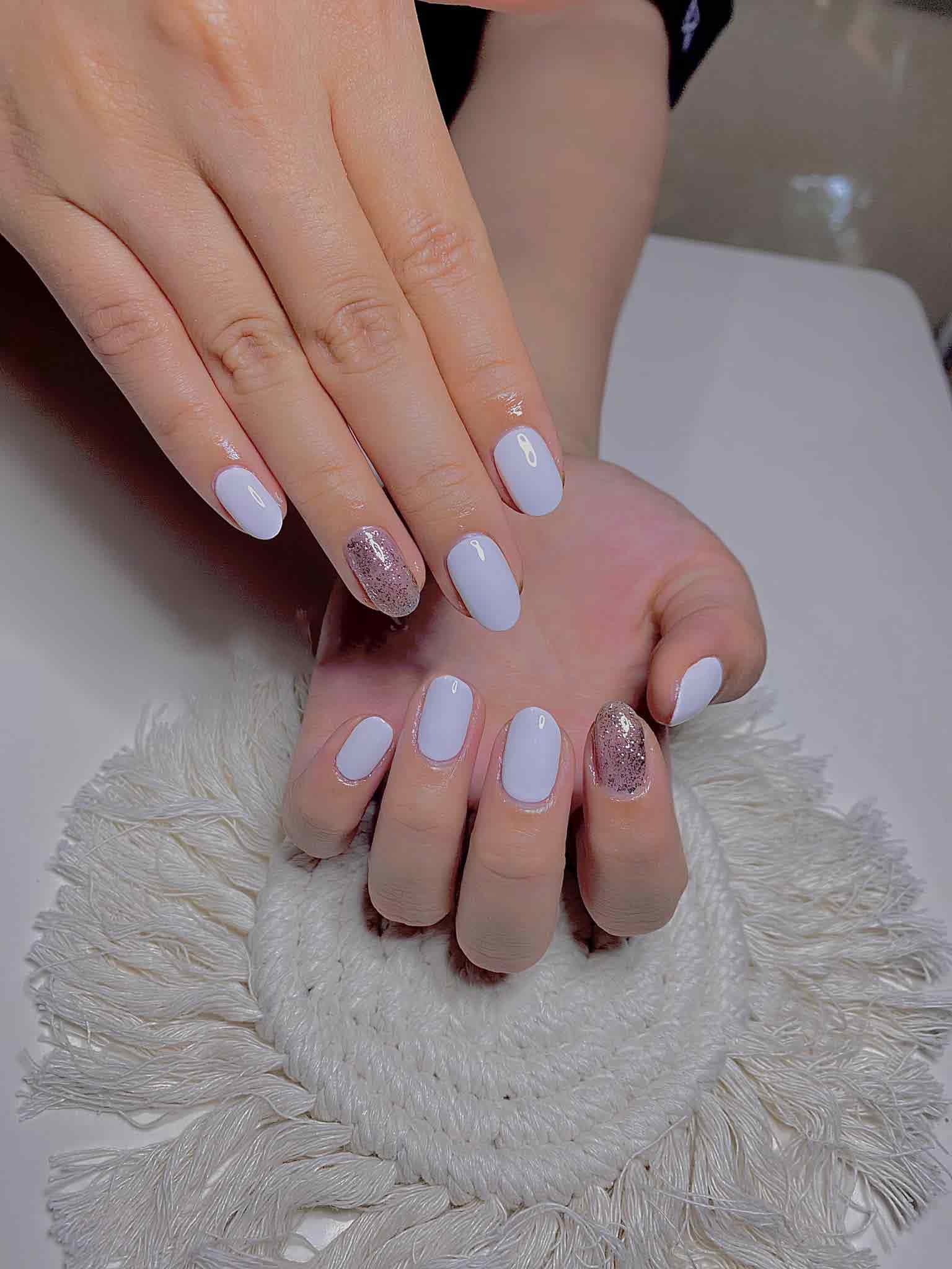 Nail cô dâu đẹp màu trắng