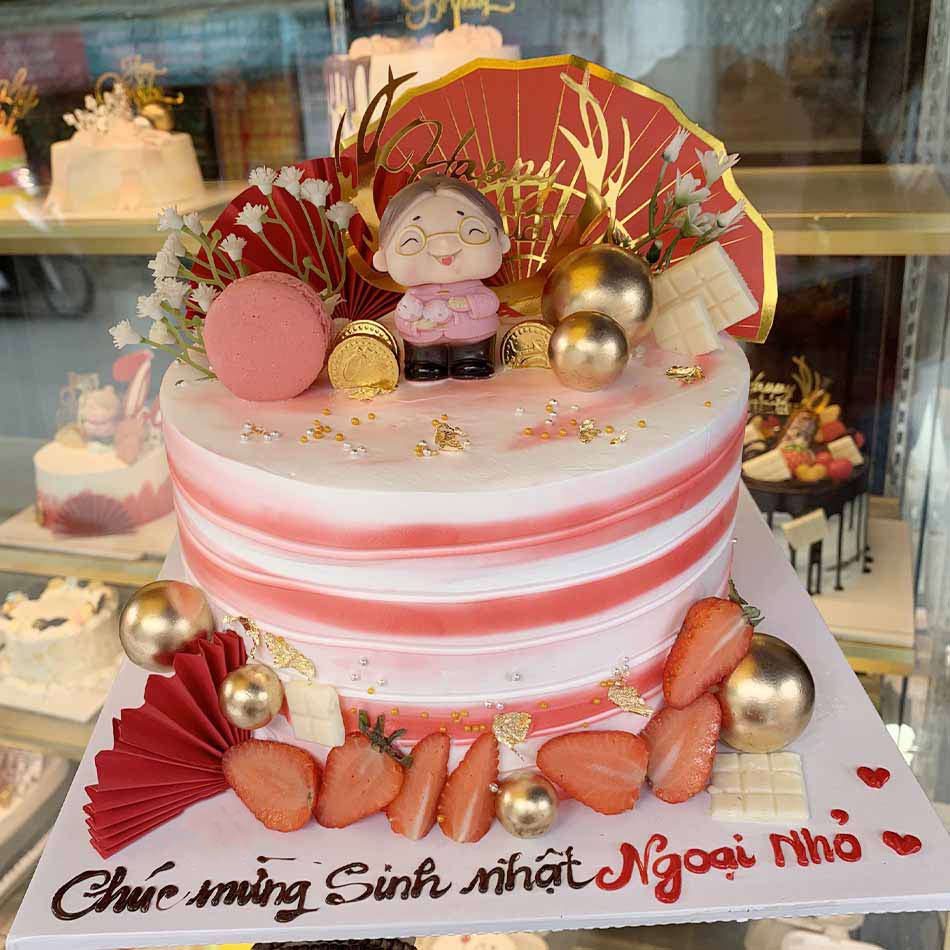 Mẫu bánh sinh nhật cho người lớn là nữ