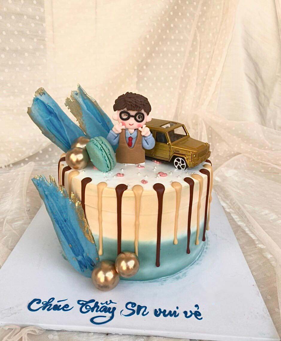 Bánh sinh nhật cho người lớn tuổi là nam