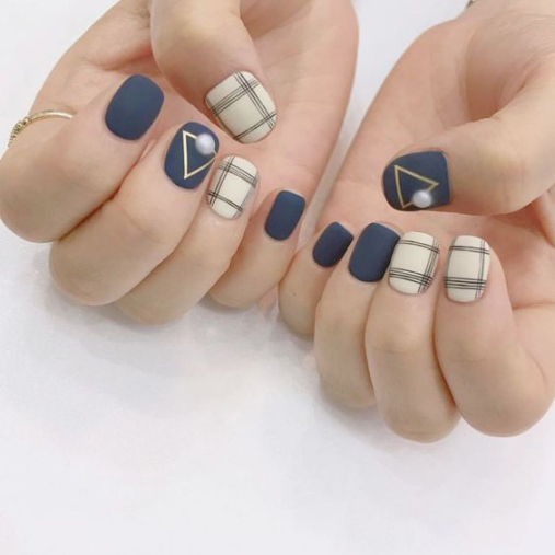 Mẫu nail vuông đẹp