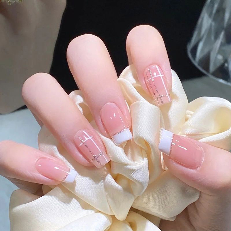 Mẫu nail xinh móng vuông