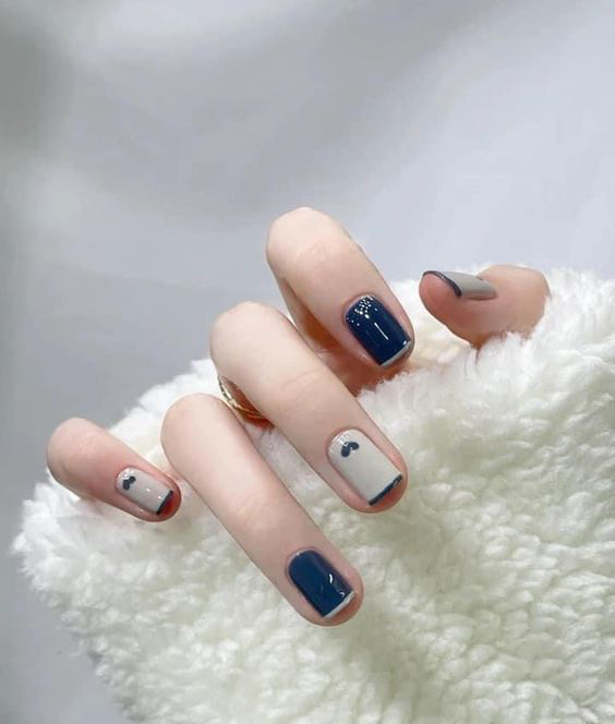 Mẫu móng vuông ngắn