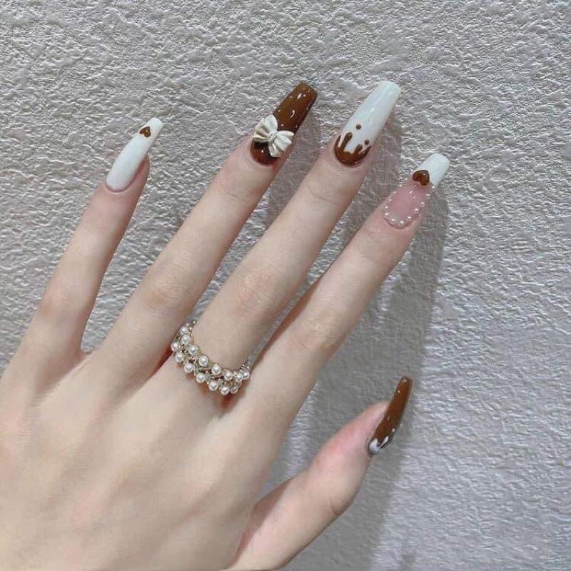 Mẫu móng tay vuông ngắn đẹp