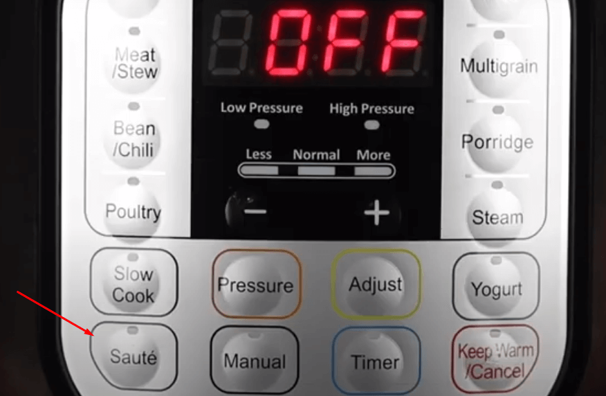 Chọn chương trình nấu trên bảng điều khiển của nồi là Saute