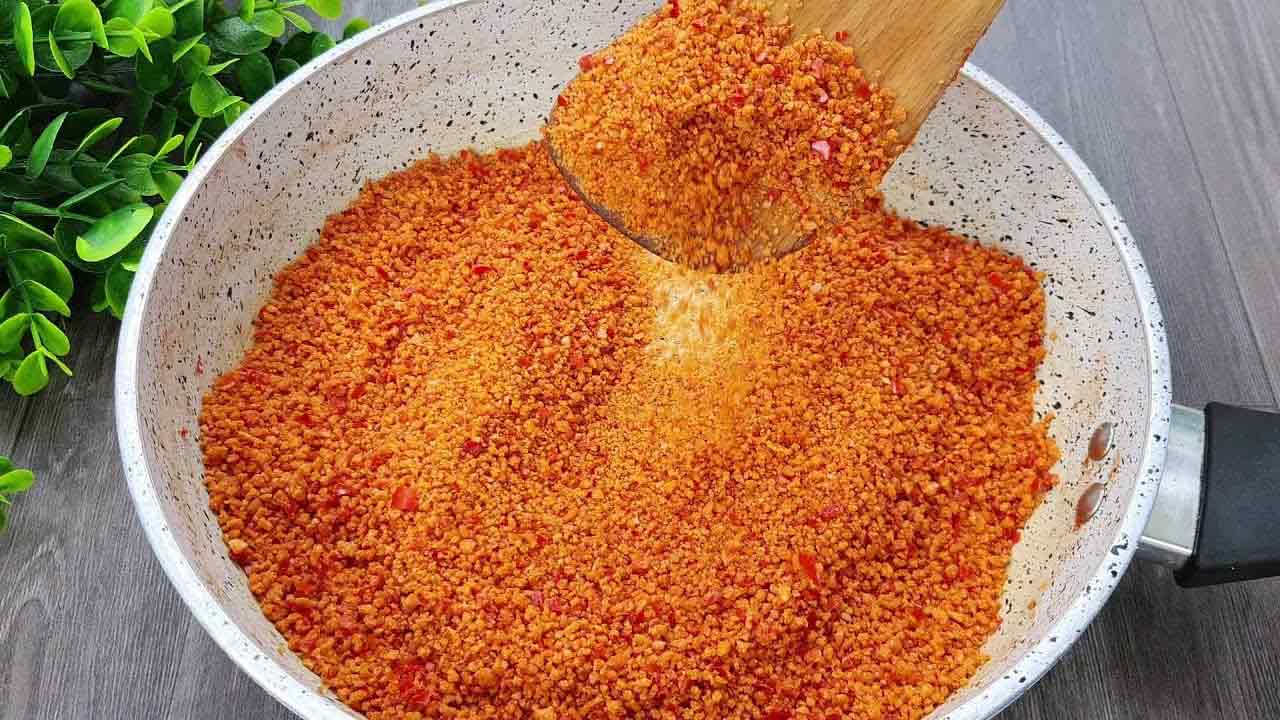 Rang muối ớt đỏ chấm trái cây