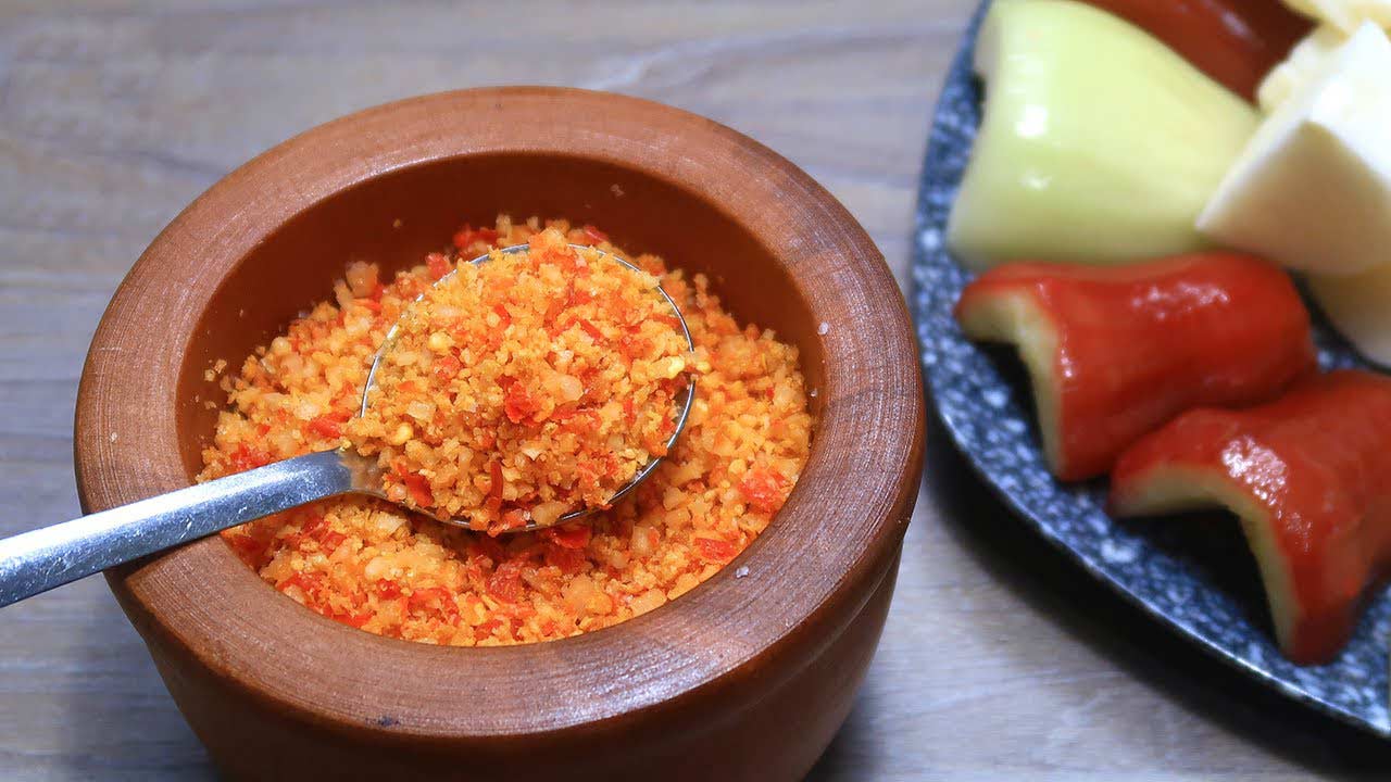 Giã muối ớt thêm một lần nữa