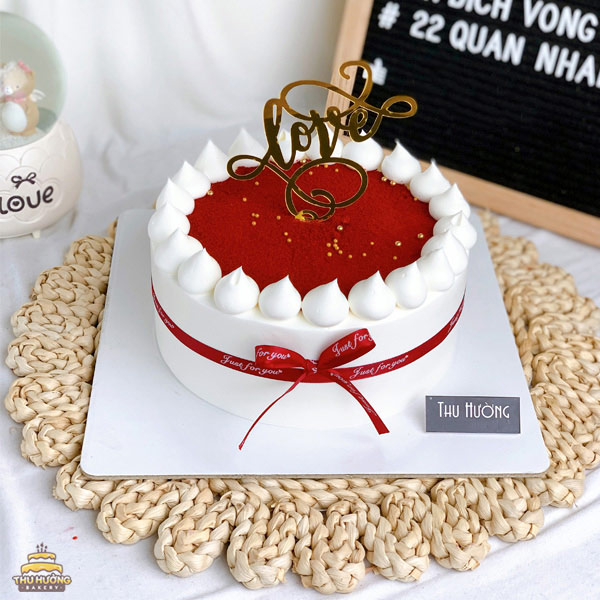 Mẫu bánh kem 20/10 tặng vợ