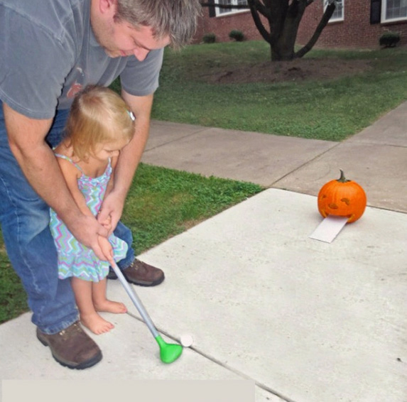 Đánh golf bí ngô Halloween