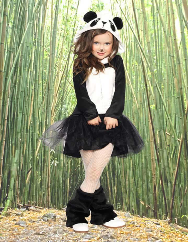 Hoá trang Halloween cho bé gái thành nhân vật hoạt hình