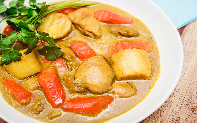 Thành phẩm món cà ri gà nước cốt dừa
