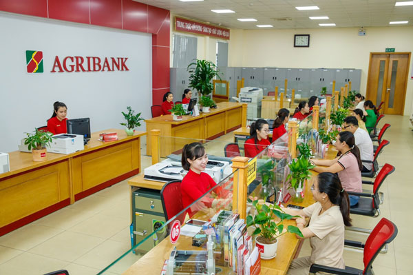 Agribank mùng mấy làm việc?