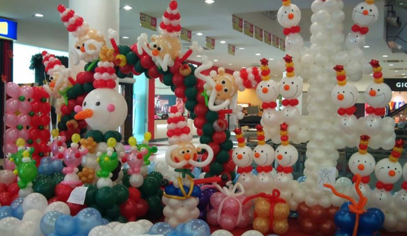 Trang trí Noel cho lớp học mầm non bằng bóng bay