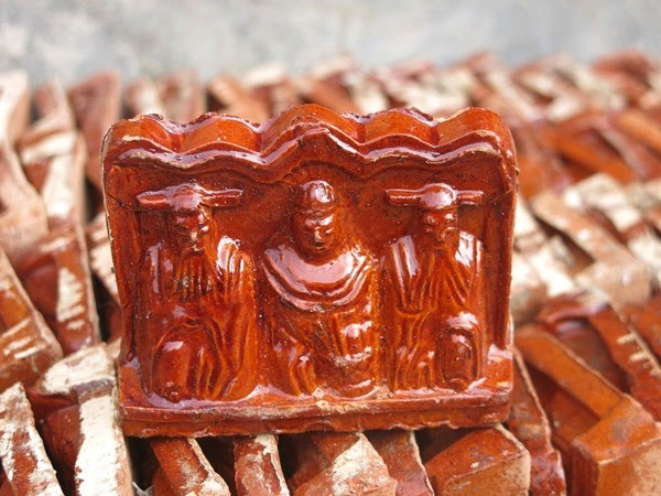 Người miền Trung thường cúng tượng đất