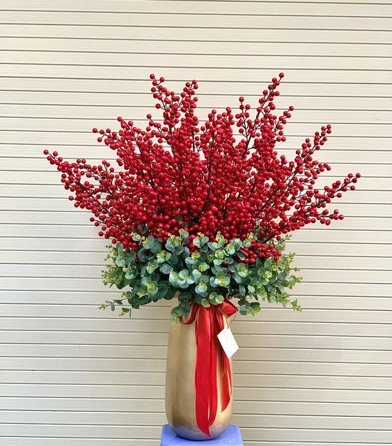 Kiểu cắm đào đông chơi Tết